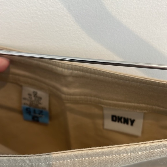 DKNY KHAKI SKIRT WITH SIDE BUTTONS SIZE 12 - Picture 3 of 3